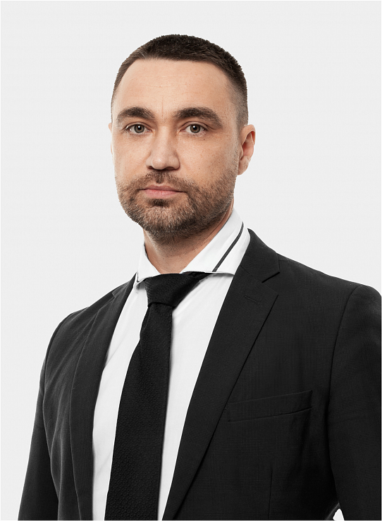 Алексей Иванов